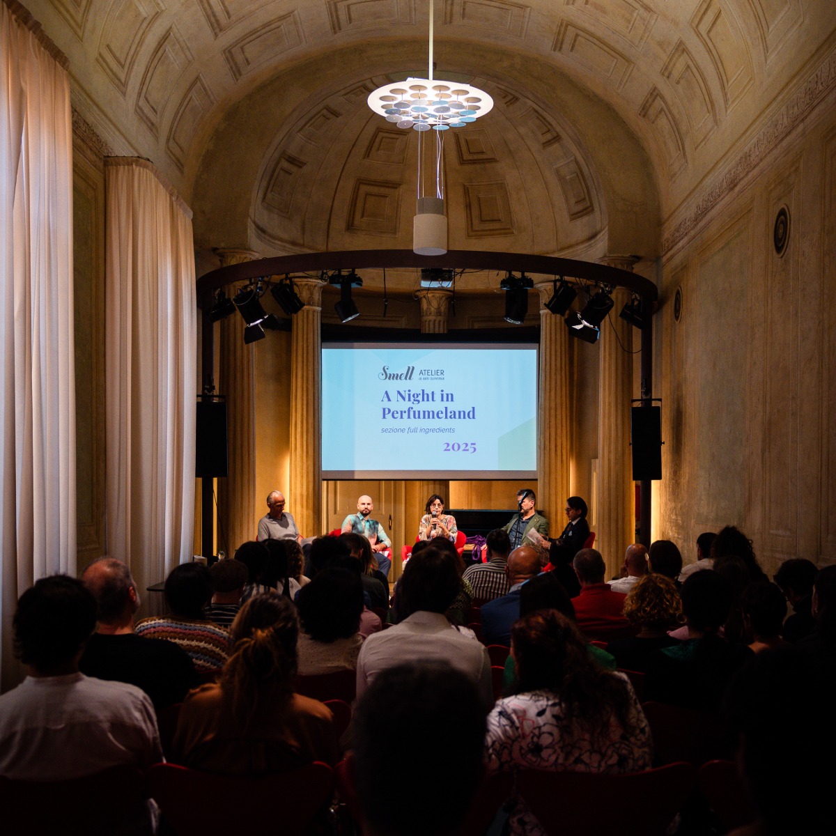 a night in perfumeland smell atelier concorso di profumeria
